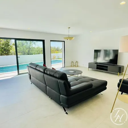 Casa Oliveiras - Stylish - Pool - Zone